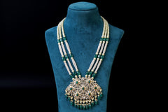 Green Floral Necklace Set
