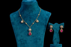 Delicate Kundan Necklace