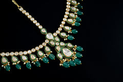 Green Bridal Polki Mangtika
