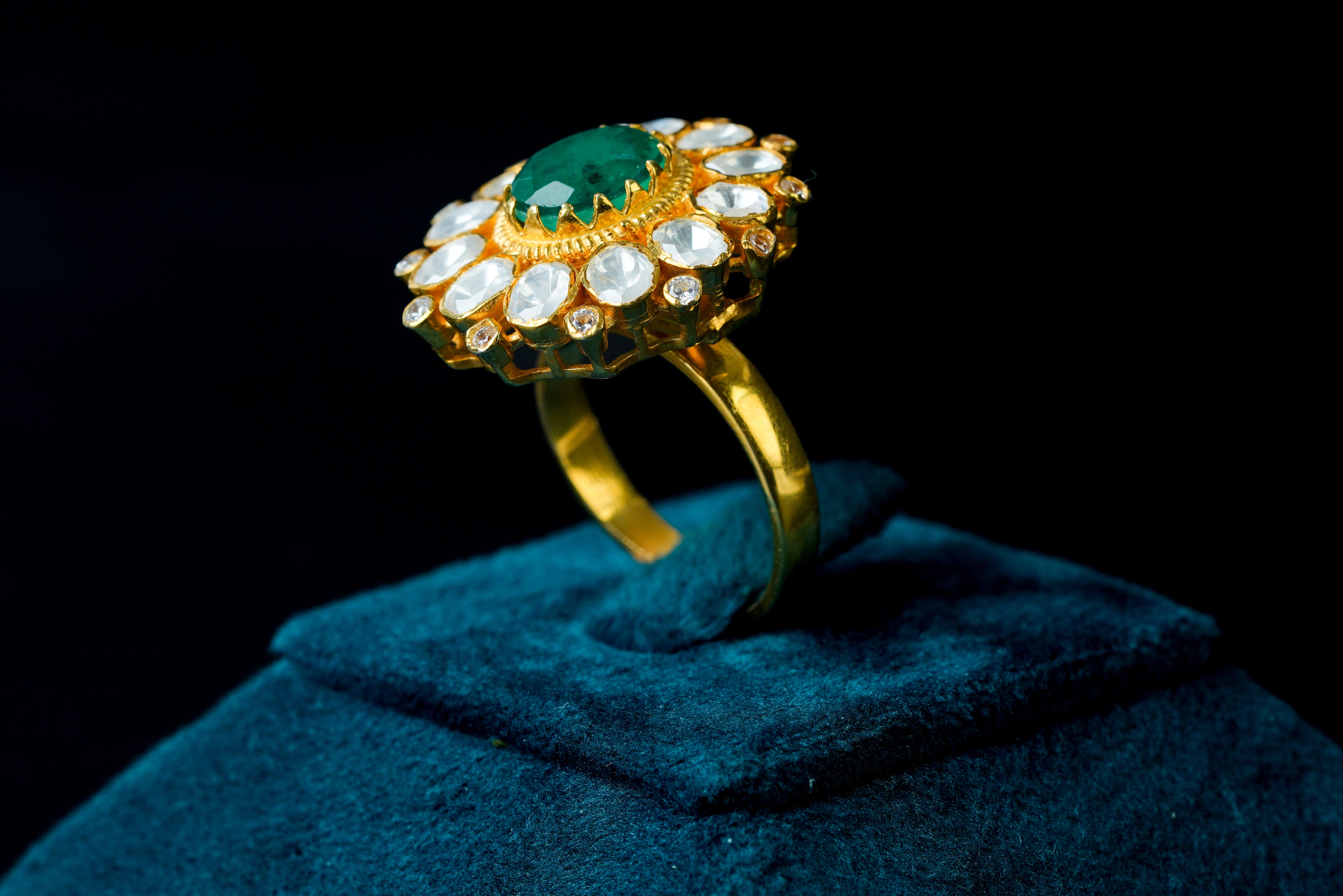Radiant Emerald Stone with Moissanite Polki Ring