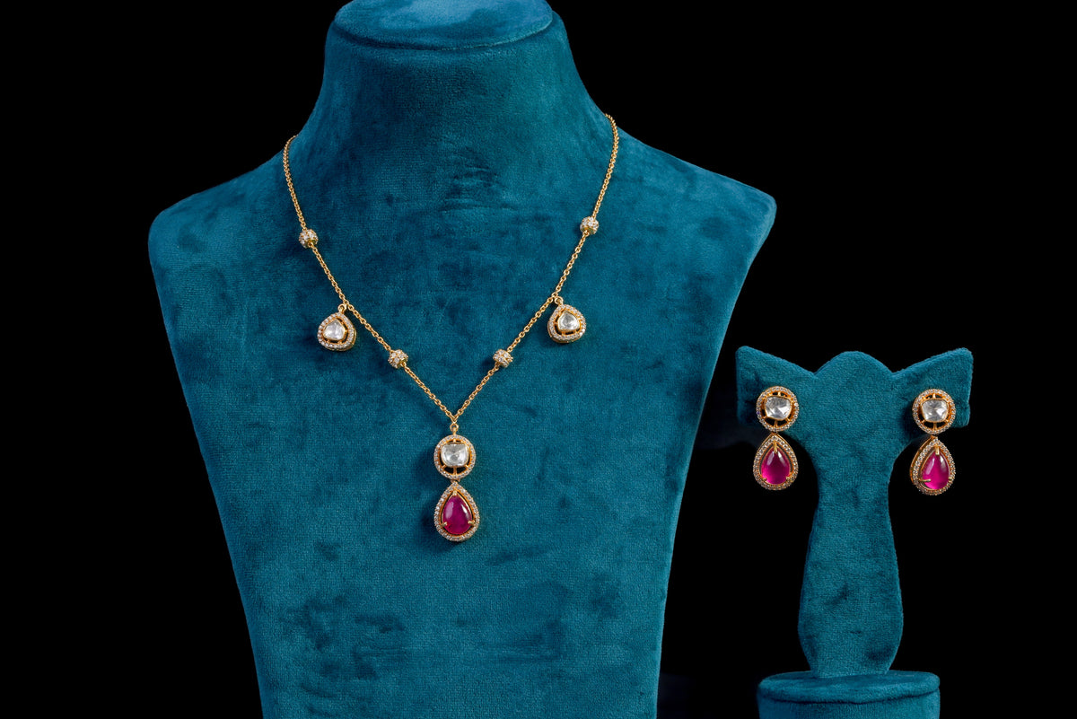 Delicate Kundan Necklace