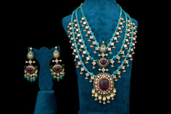 Grand Turquoise Beaded Necklace Set