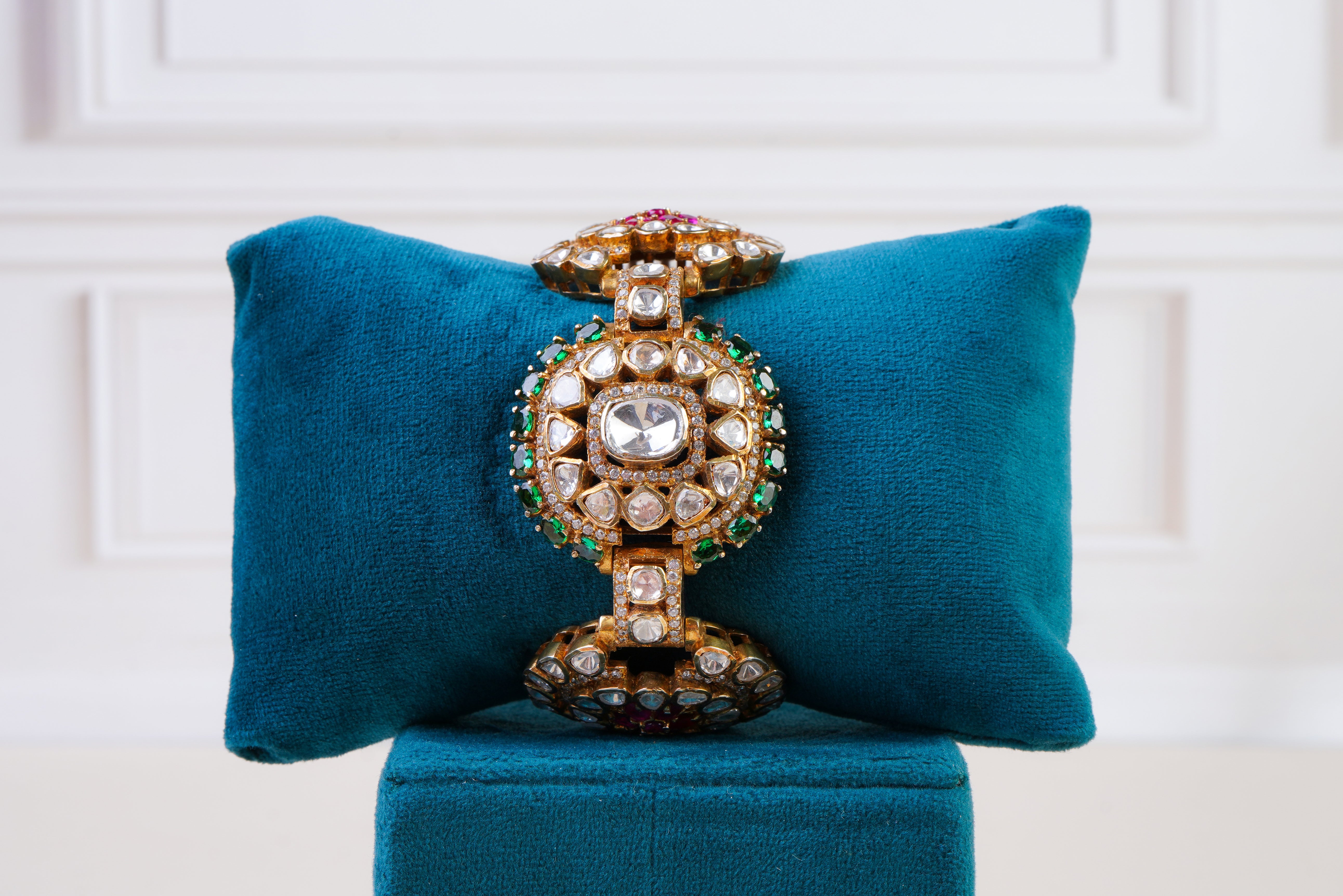 Elegant Pearl & Polki Statement Bracelet