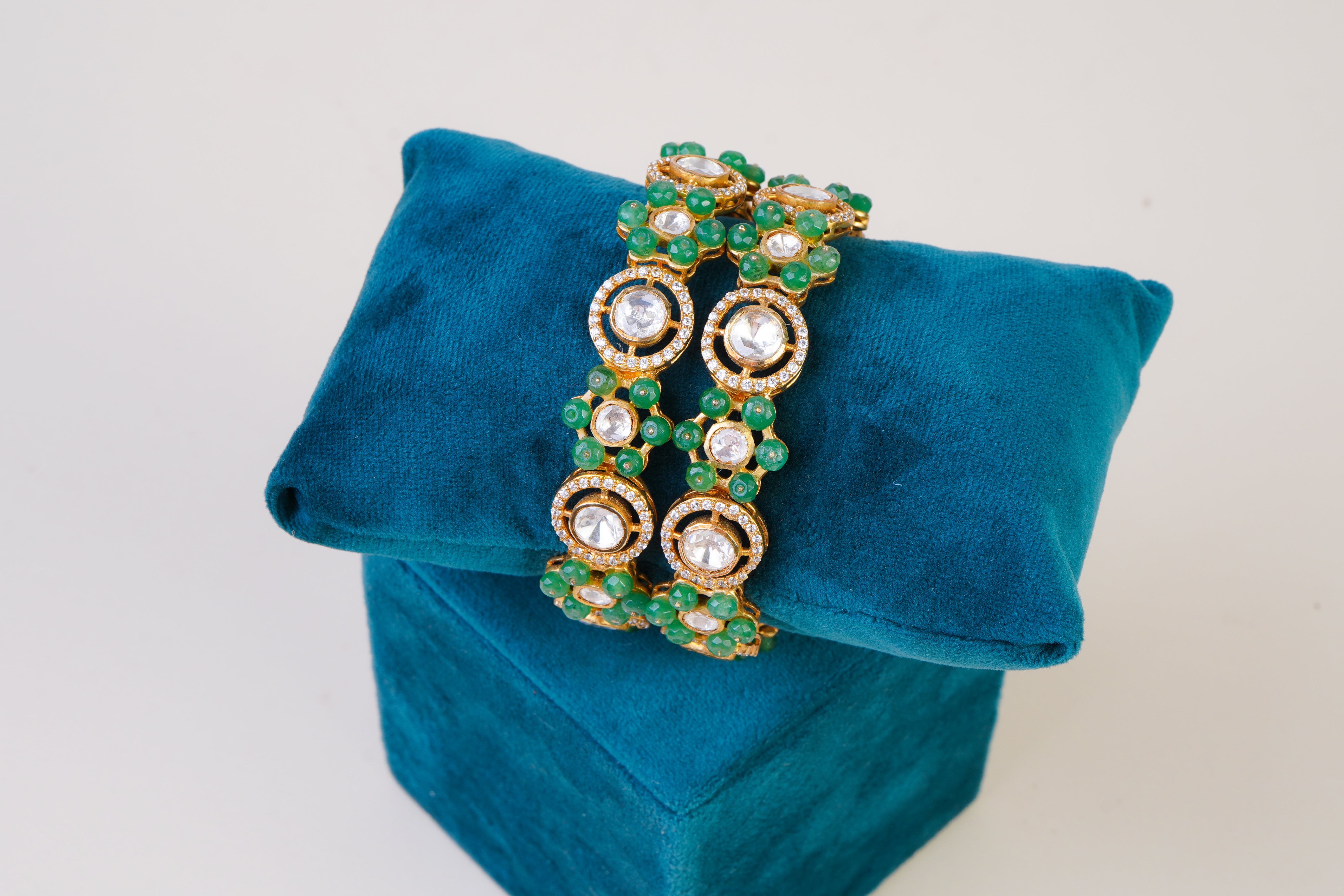 Emerald Beaded Polki Floral Bangle