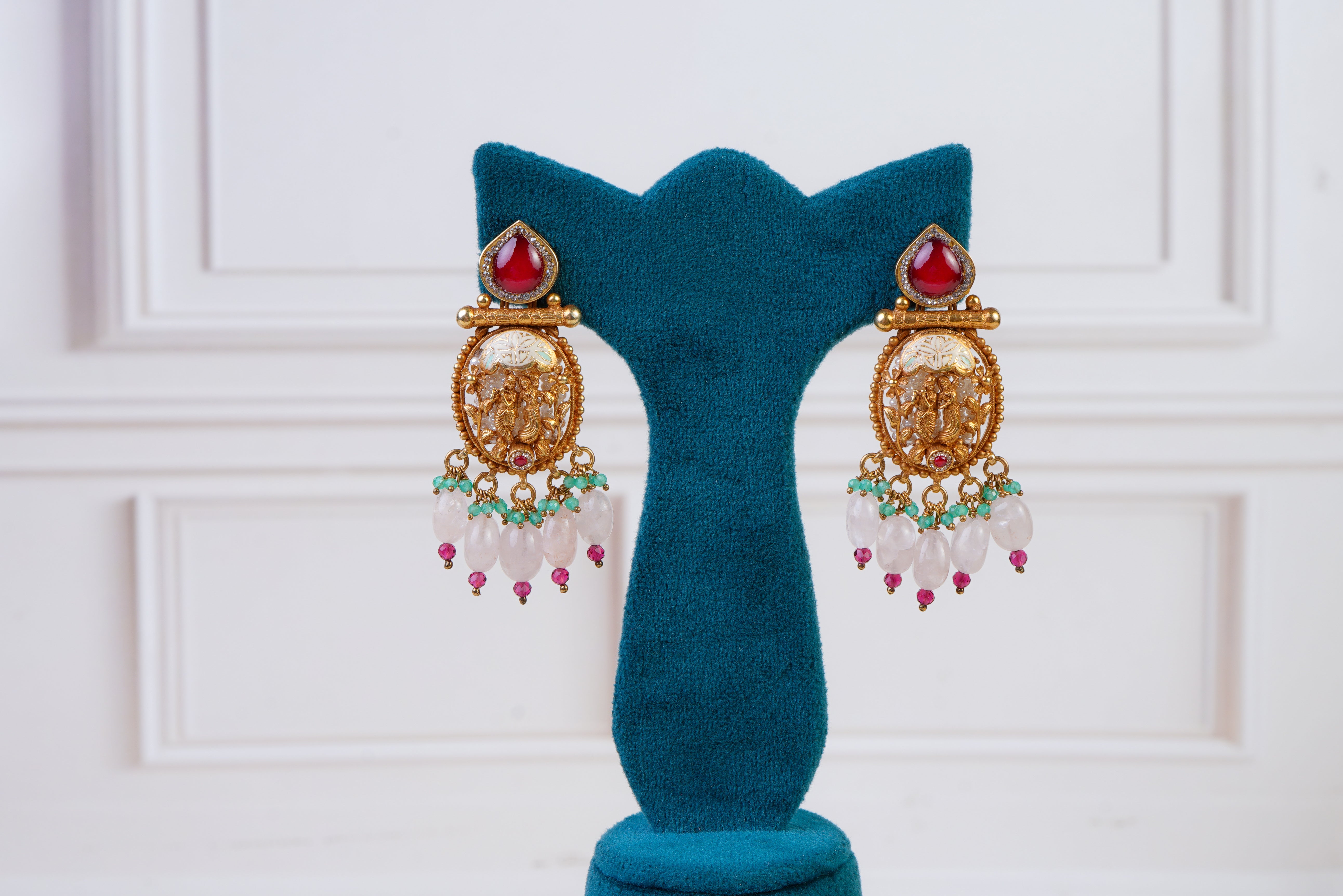 Royal Temple Pearl Kundan Necklace Set