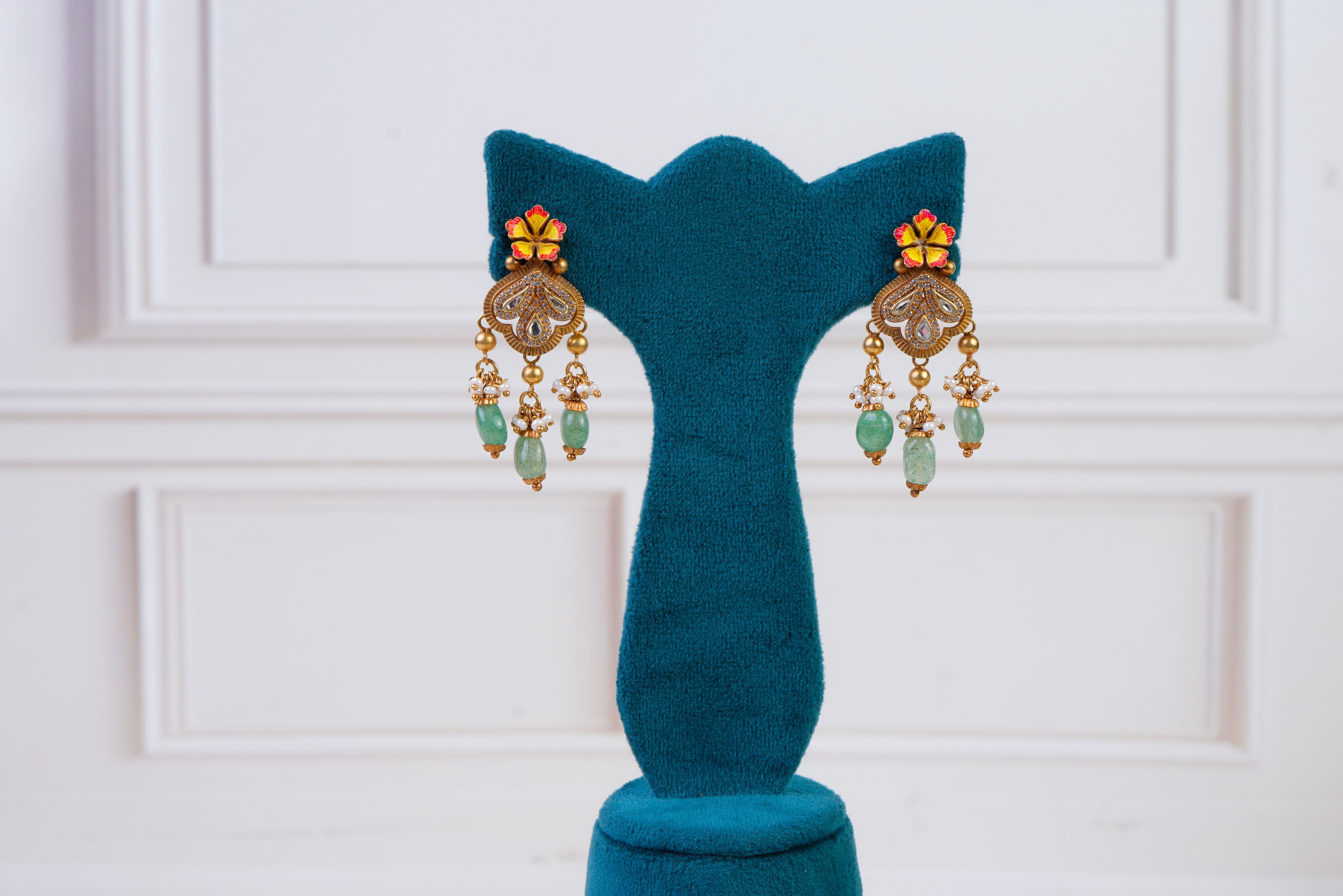 Elegant Floral Antique Statement Necklace Set