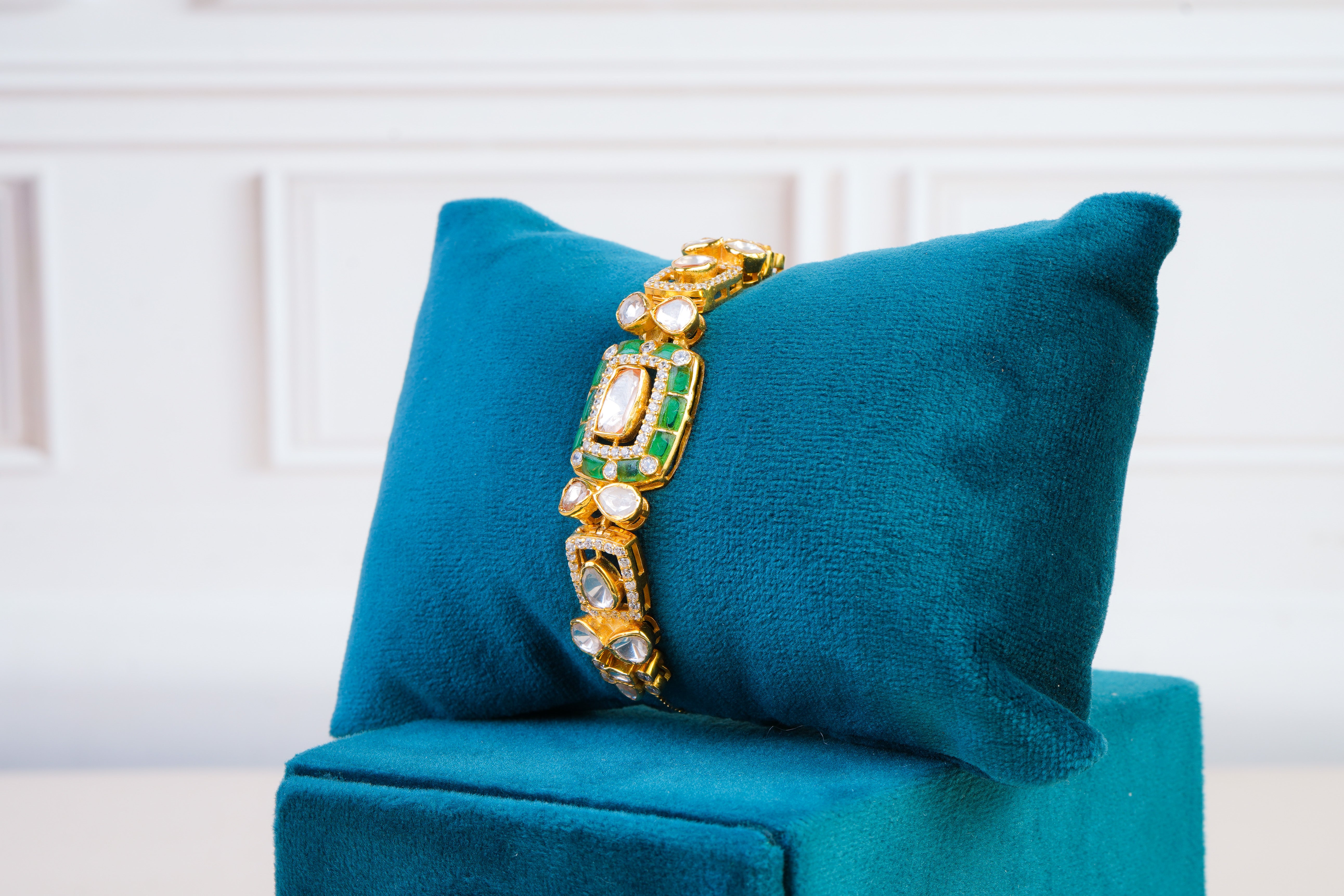 Elegant Green Kundan Adjustable Bracelet