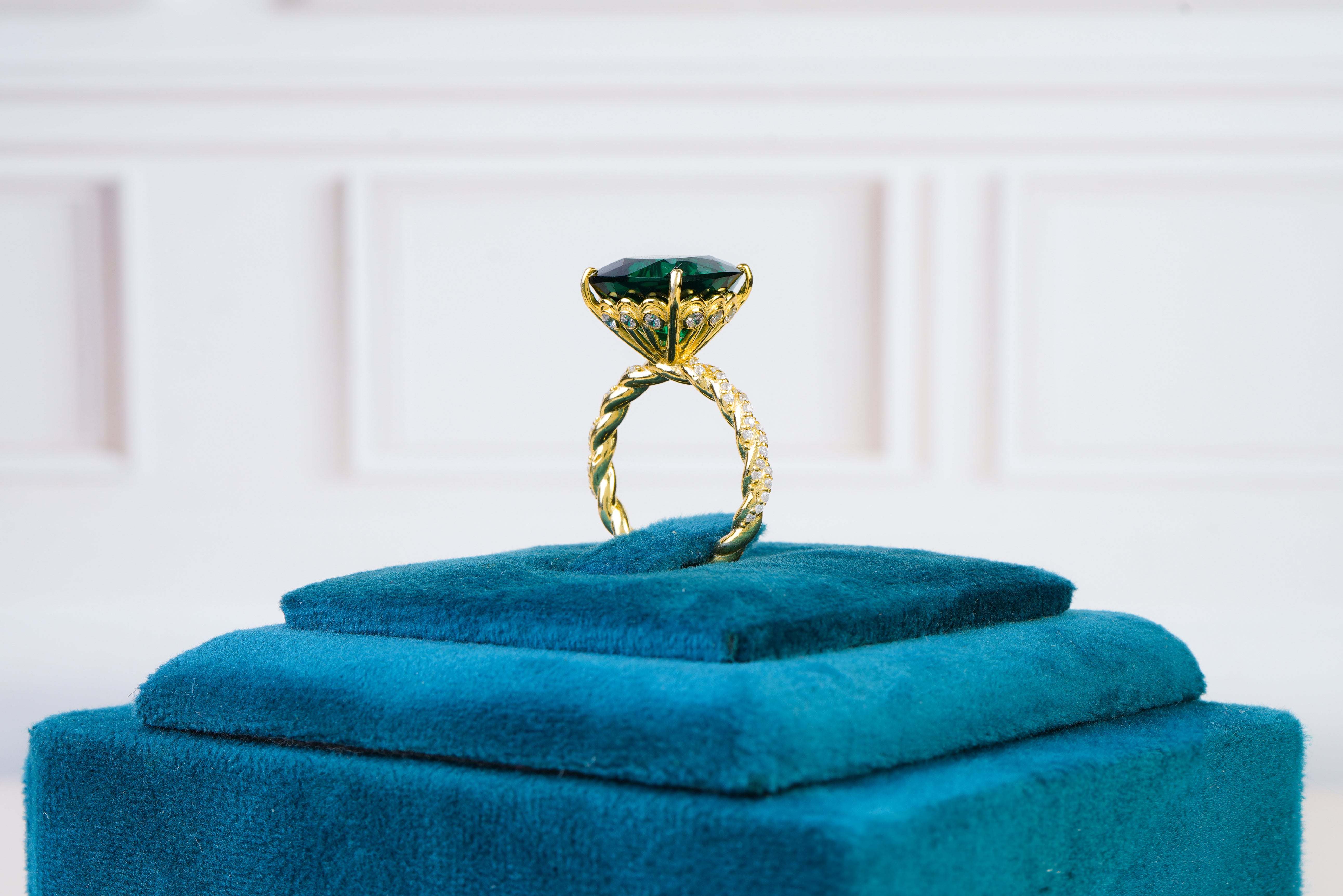 Emerald Green Solitaire Statement Ring