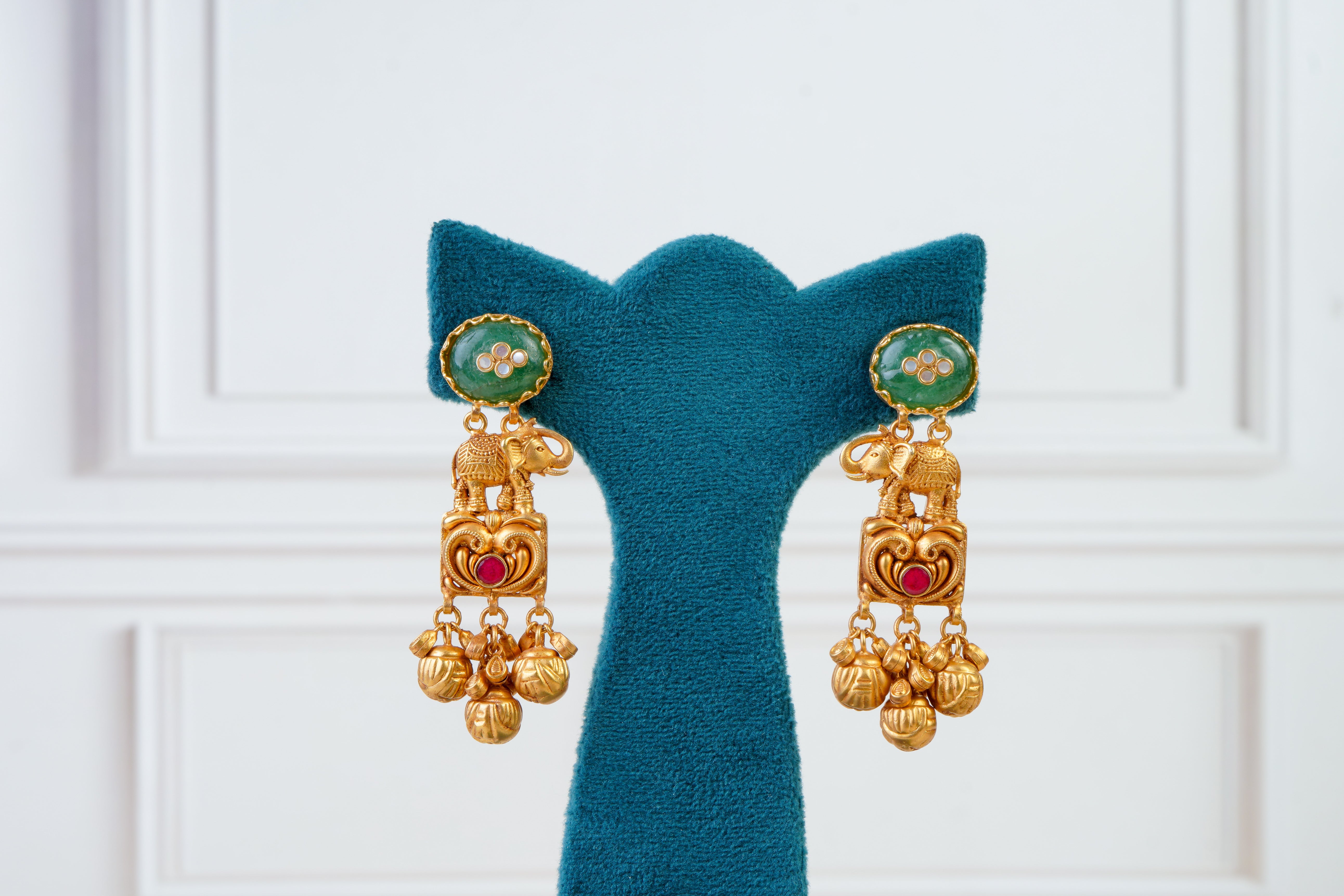 Heritage Temple Kundan Choker Set