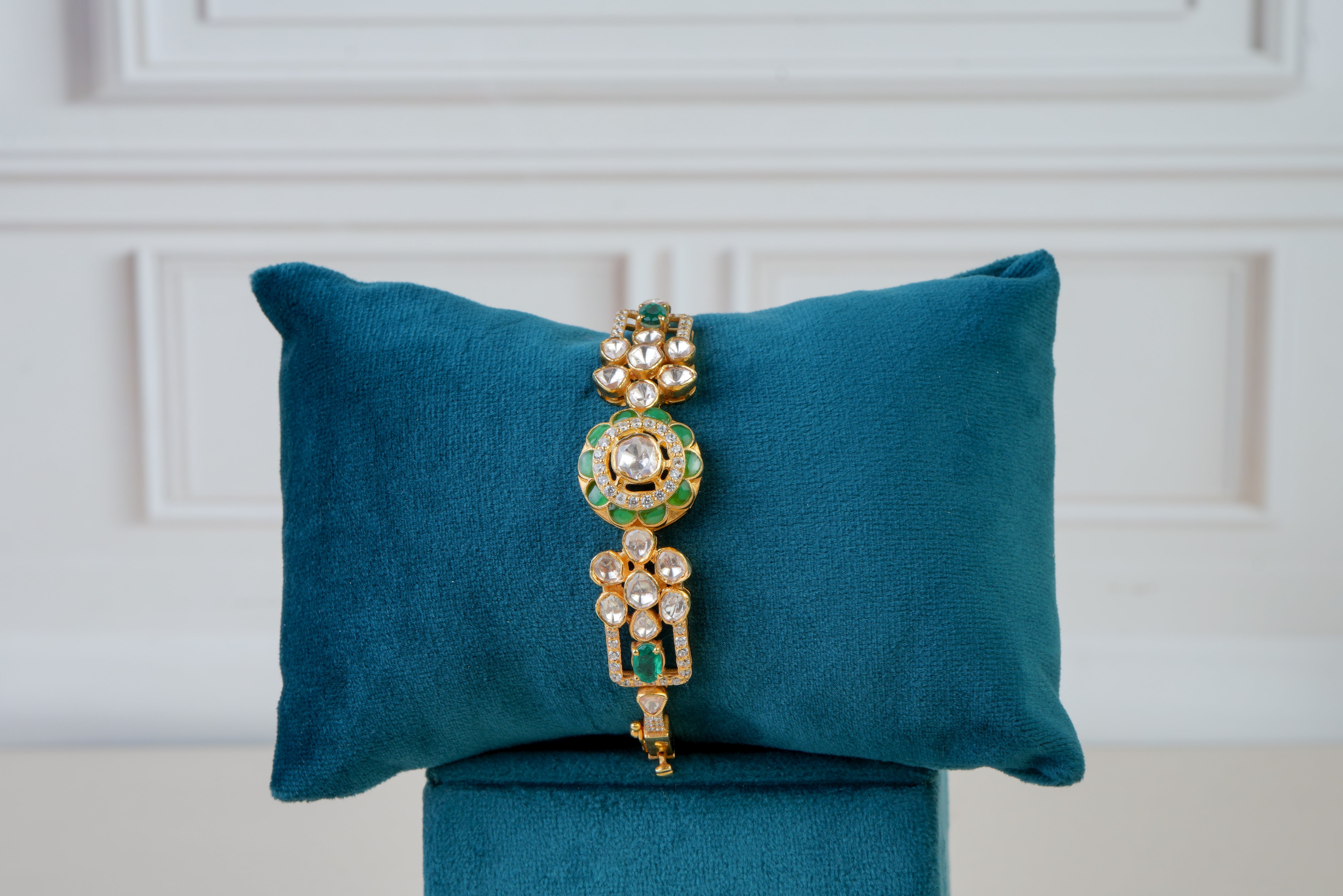 Elegant Polki Diamond Kundan Kada Bracelet