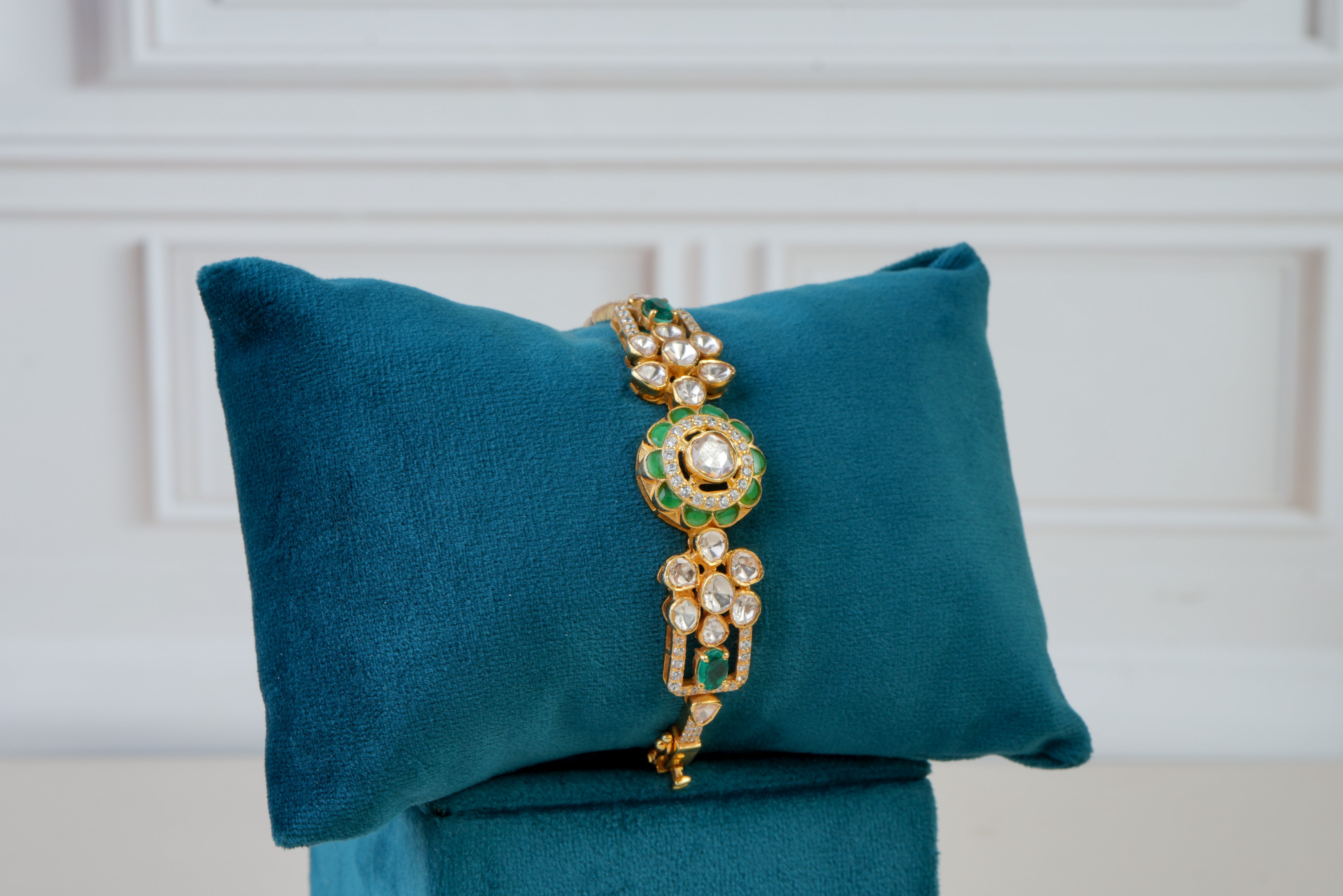 Elegant Polki Diamond Kundan Kada Bracelet