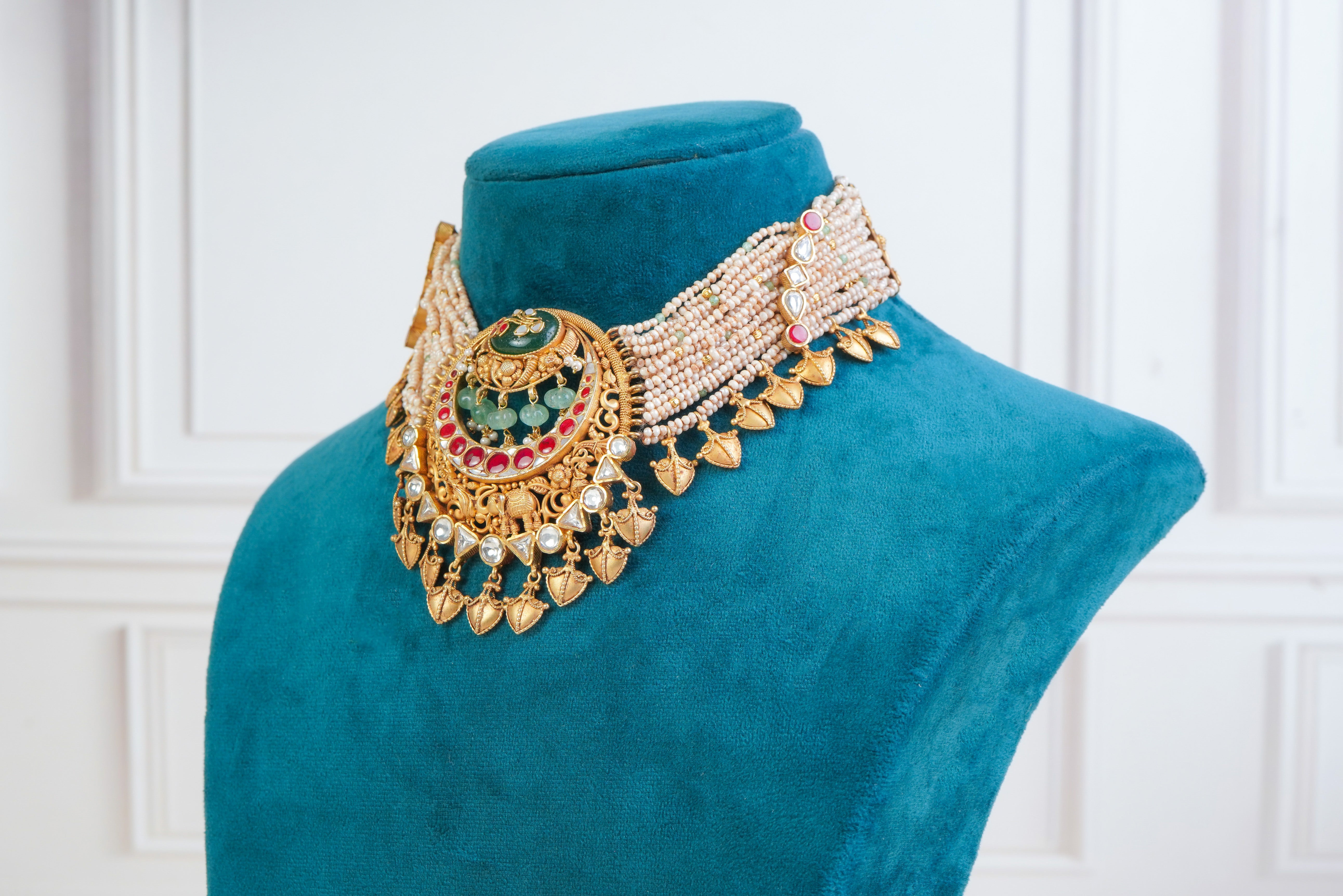 Heritage Choker Set