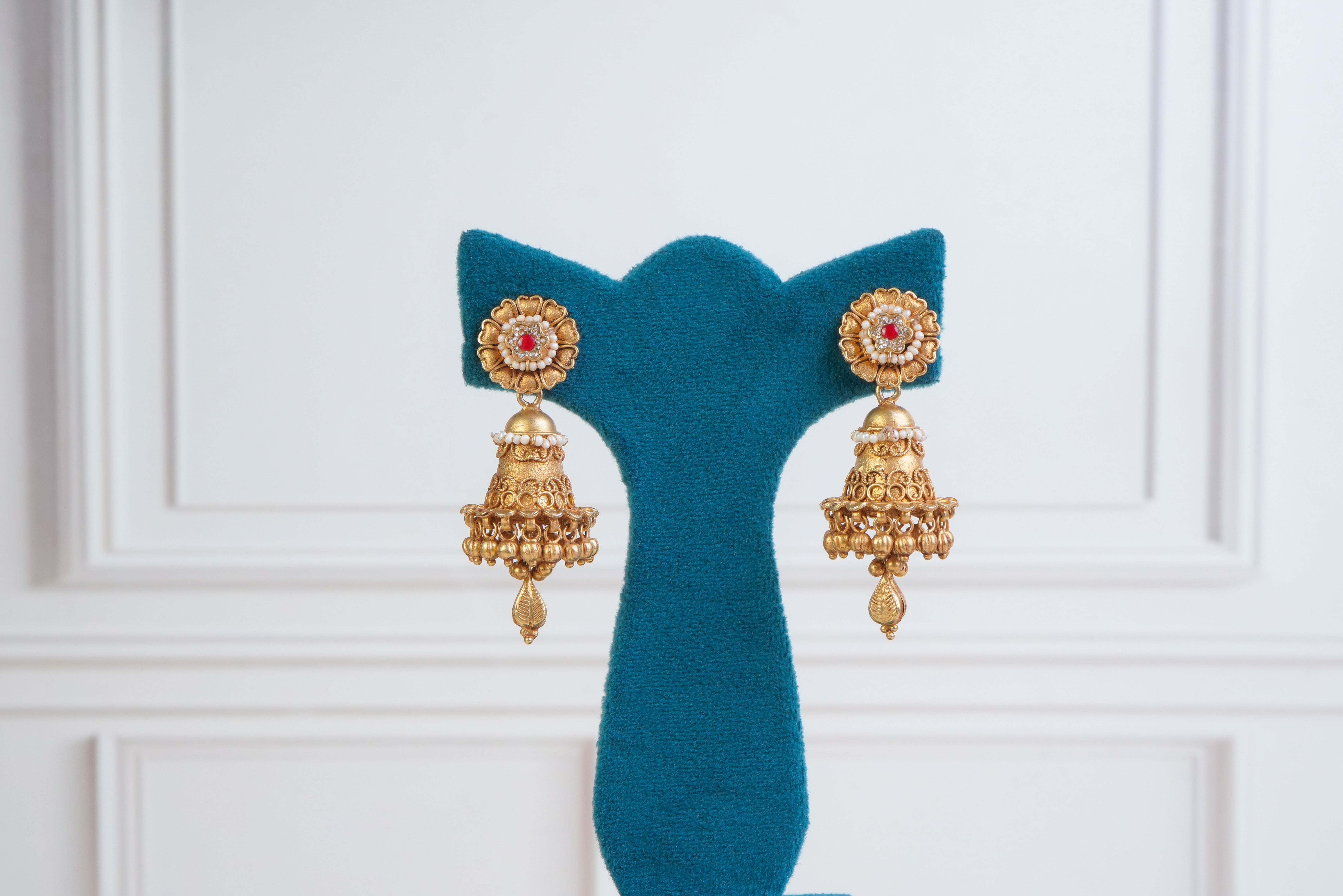 Heritage Pearl Kundan Jewelry Set