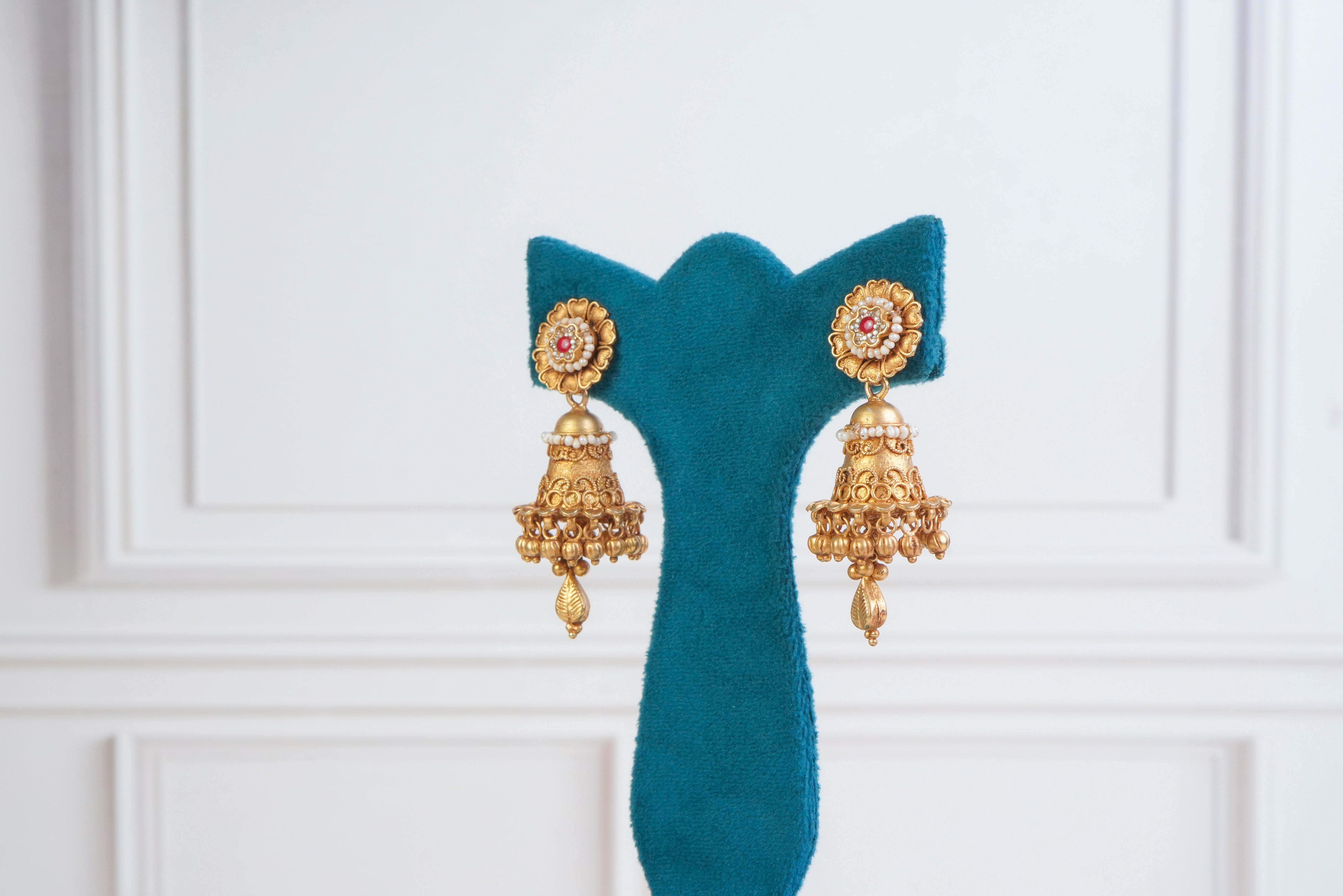 Heritage Pearl Kundan Jewelry Set