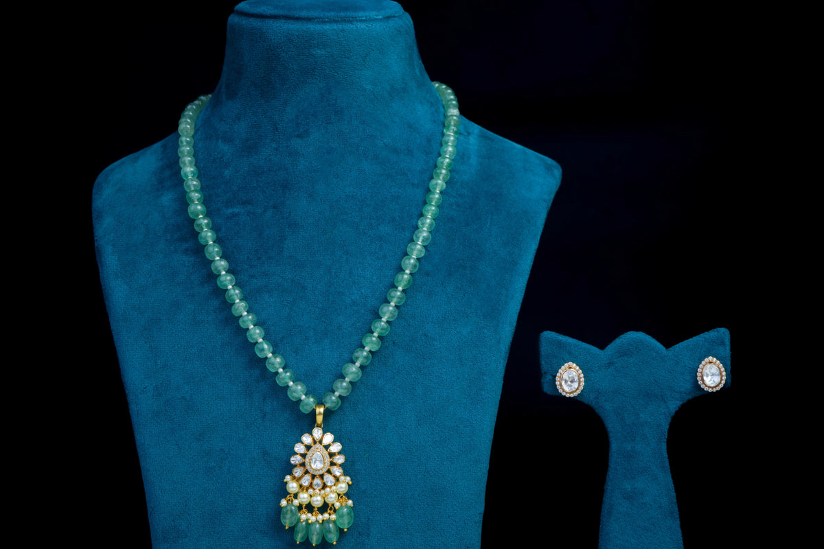 Green Beaded Pendant Necklace Set
