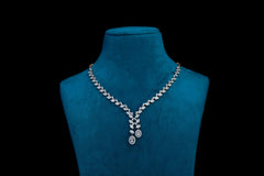 Elegant Diamond Vine Necklace Set In Silver