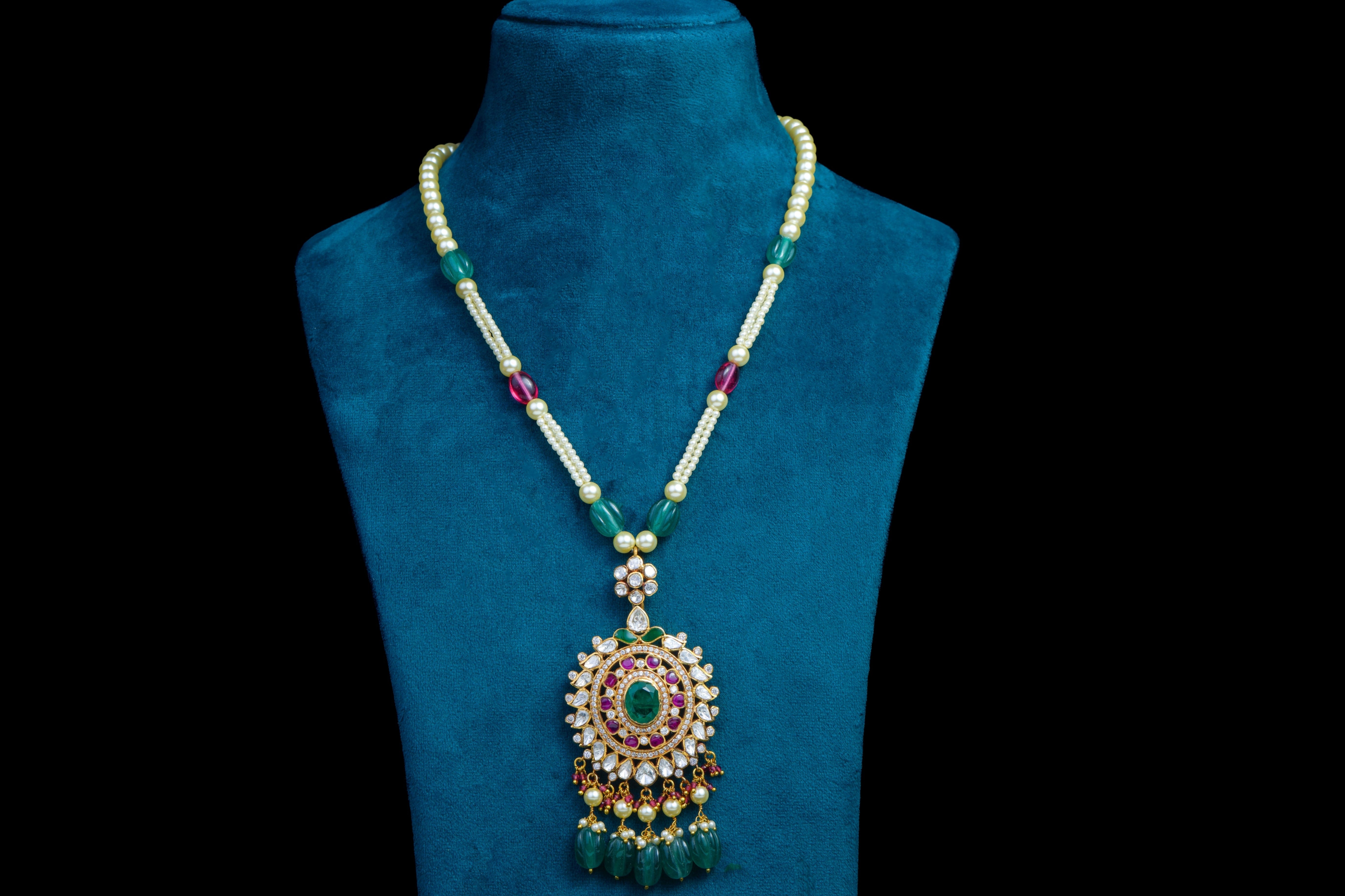 Panna Ruby Radiance Necklace Set