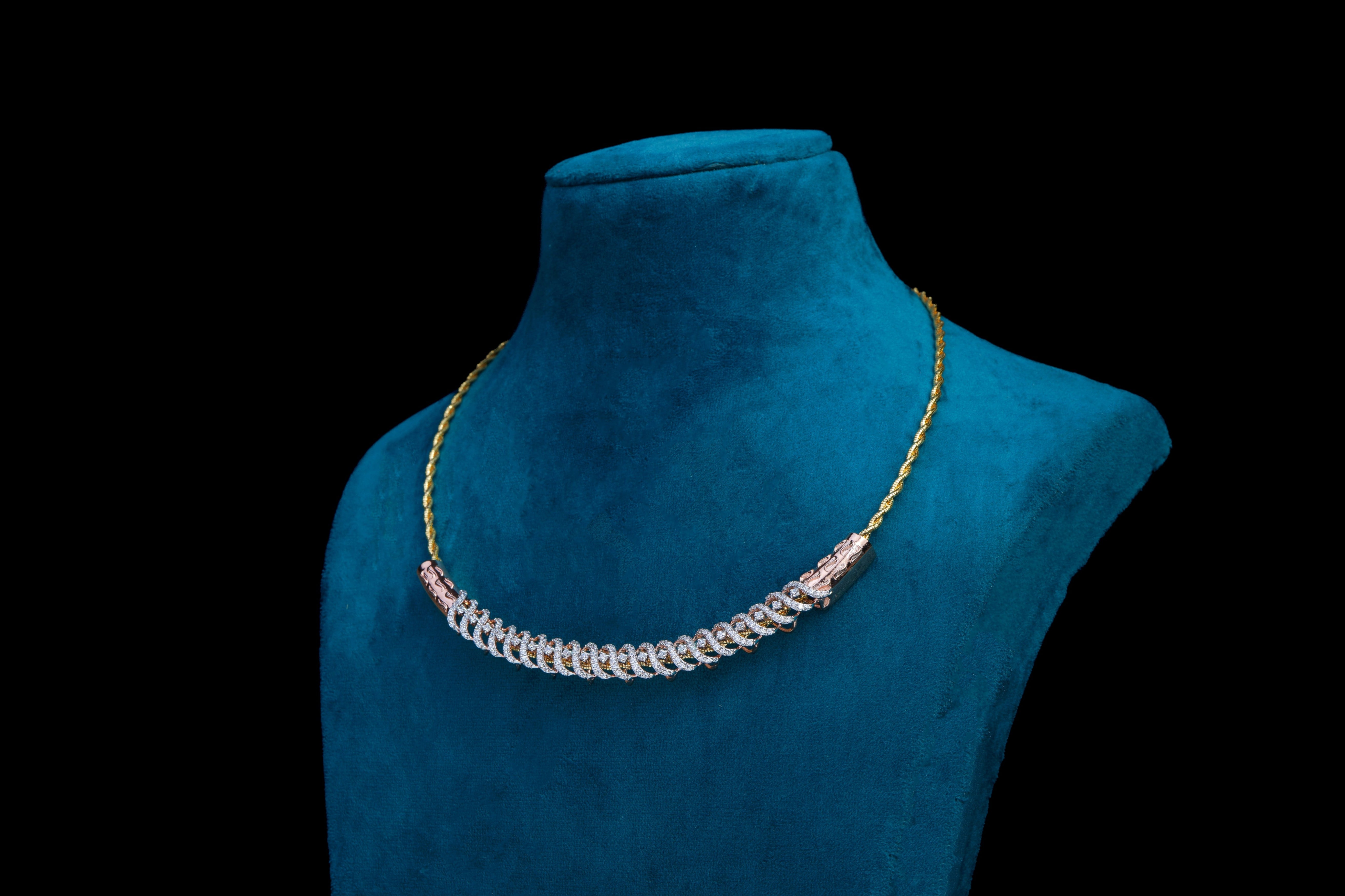 Elegant Diamond Curve Necklace Set In Silver