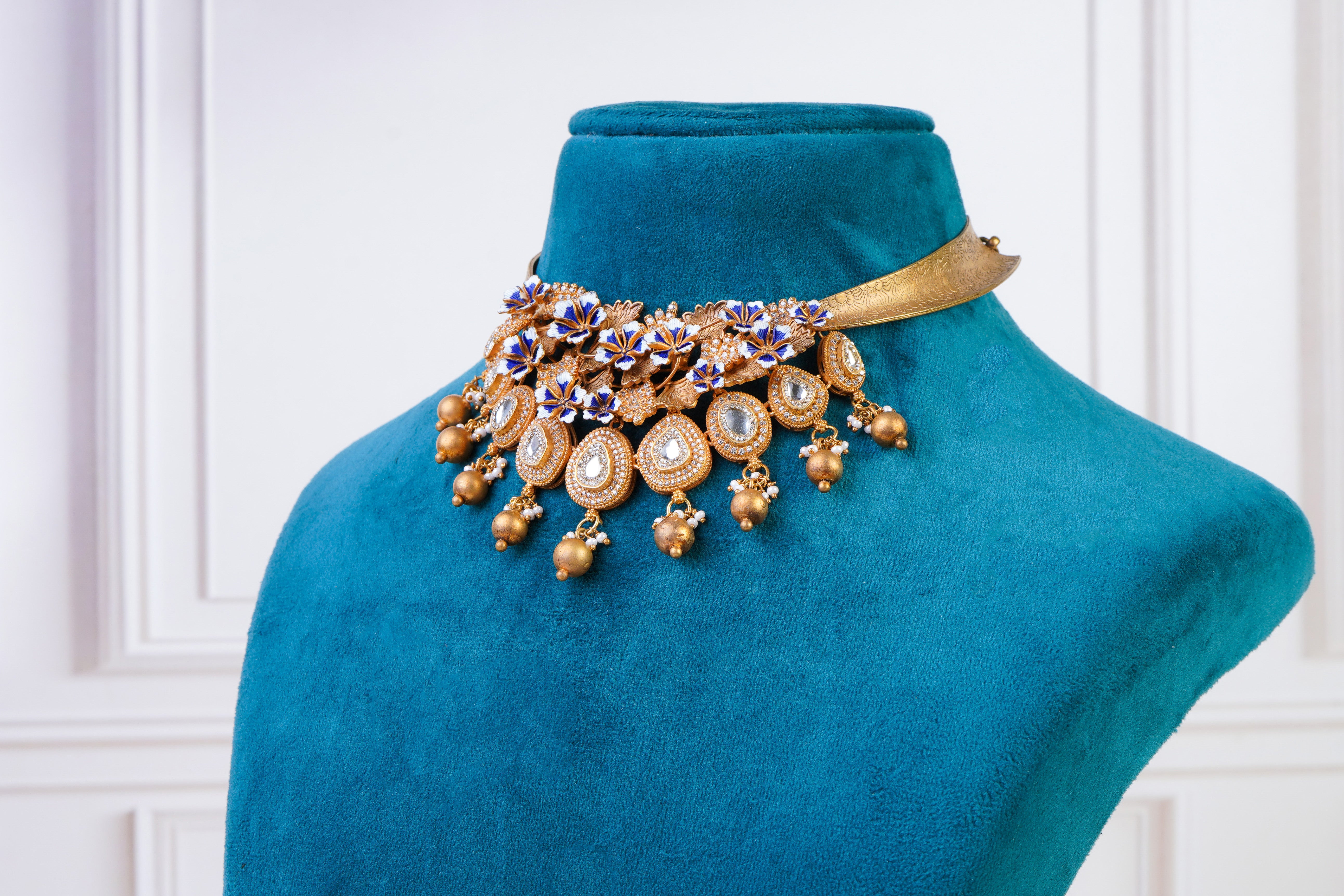 Royal Blue Floral Kundan Choker Set