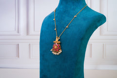 Elegant Floral Kundan Pendant Set