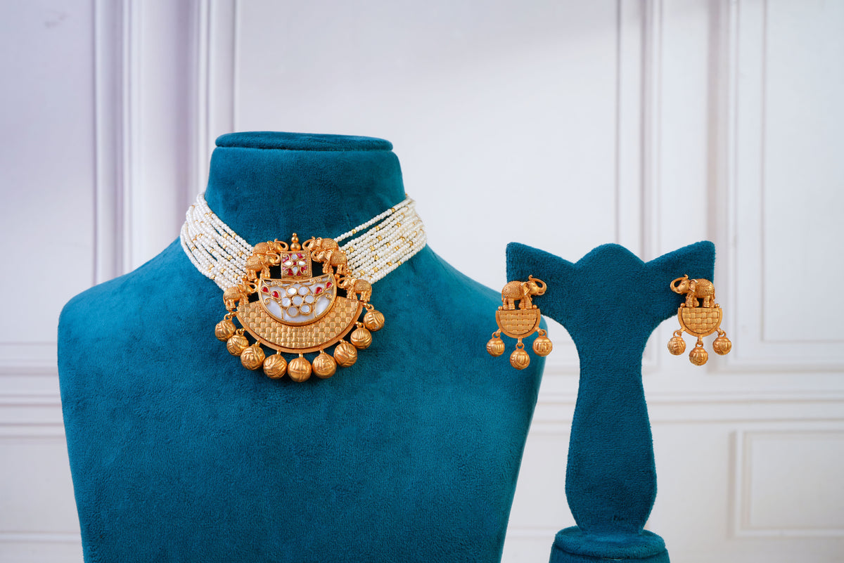 Royal Elephant Temple Pearl Choker Set