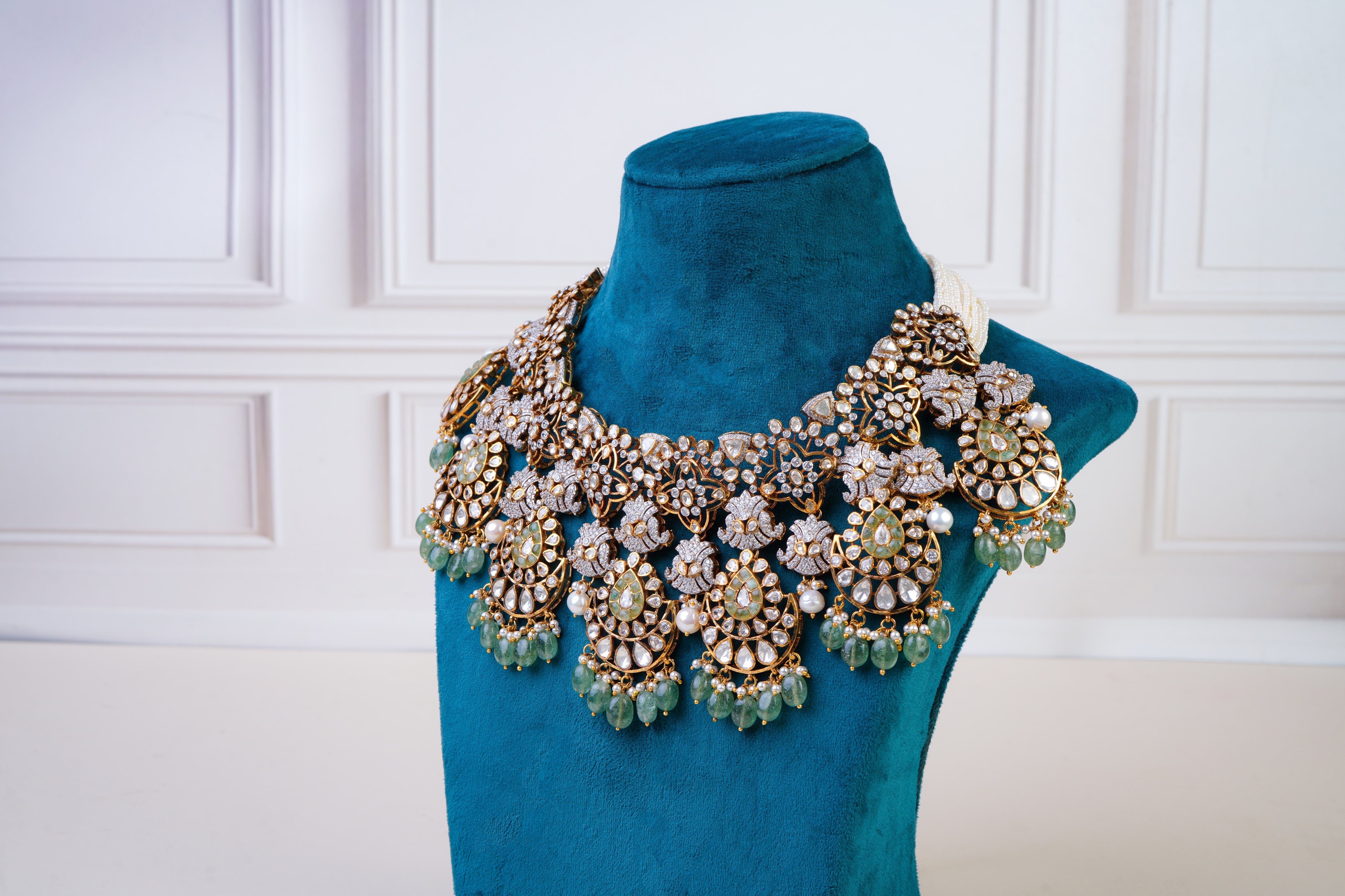 Luxury Polki Statement Necklace Set with Emerald Drops
